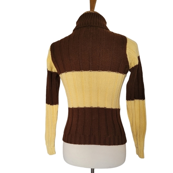 70's Lord James Brown and Yellow Stripe Aycrlic Turtleneck - Picture 4 of 5
